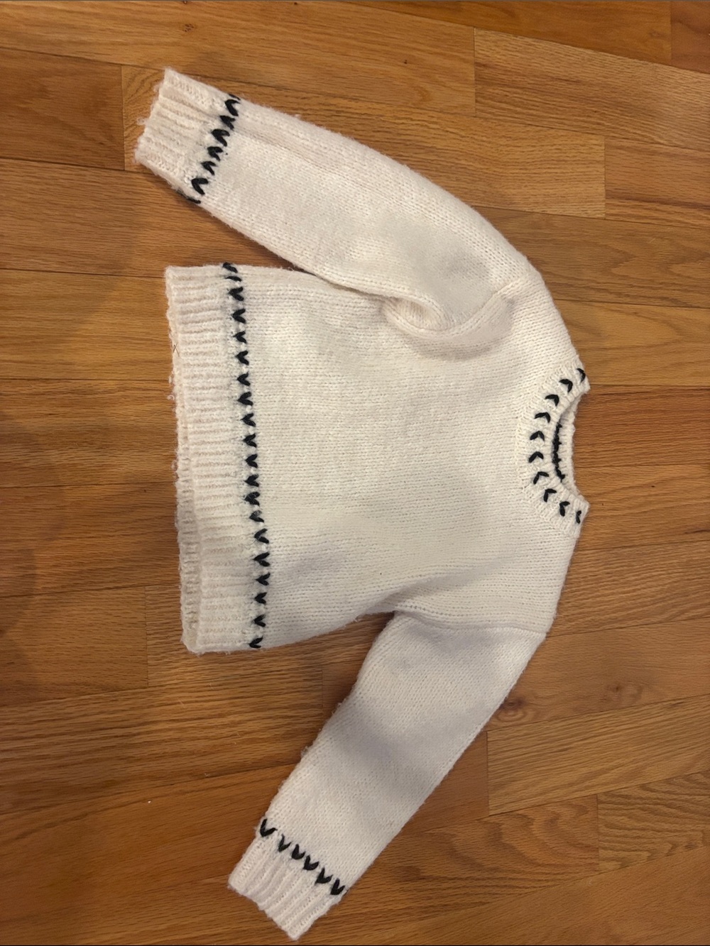 Zara Cream Crewneck Sweater with Black Accent Stitching